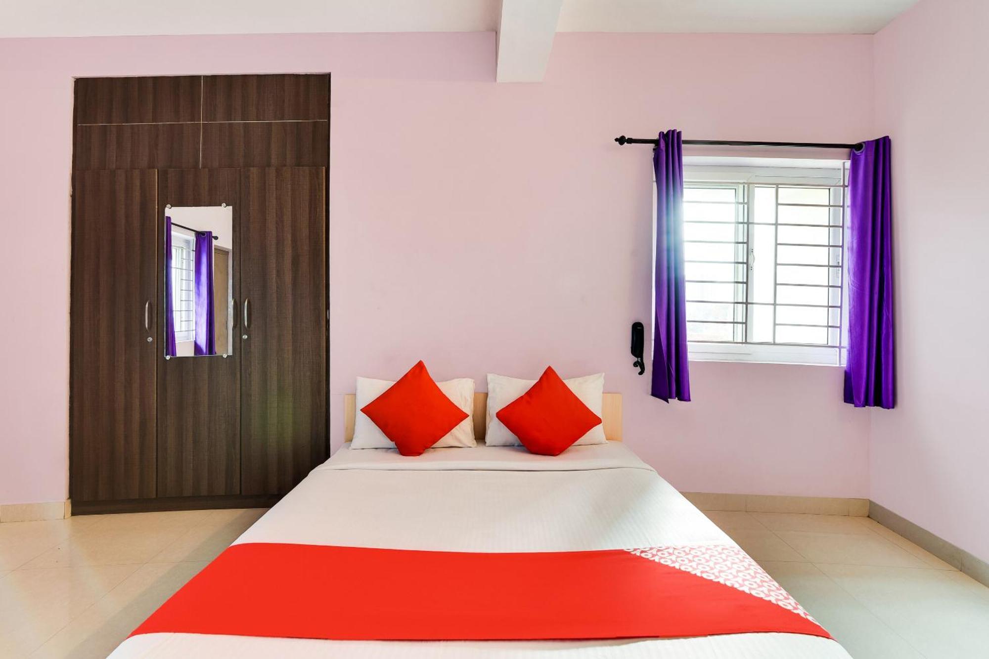 Oyo Flagship Lotus Lakeview Apartments Singānallūr Εξωτερικό φωτογραφία